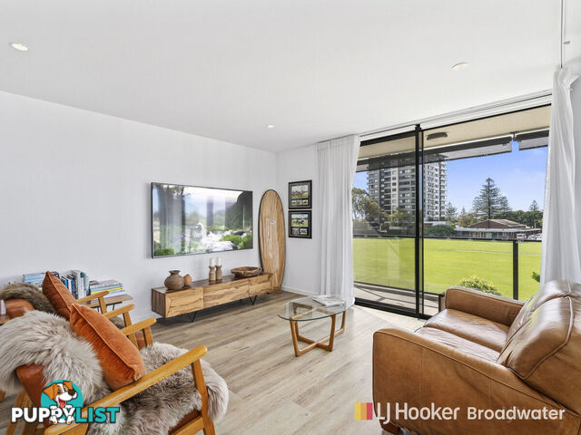 5/8 Bath Street LABRADOR QLD 4215