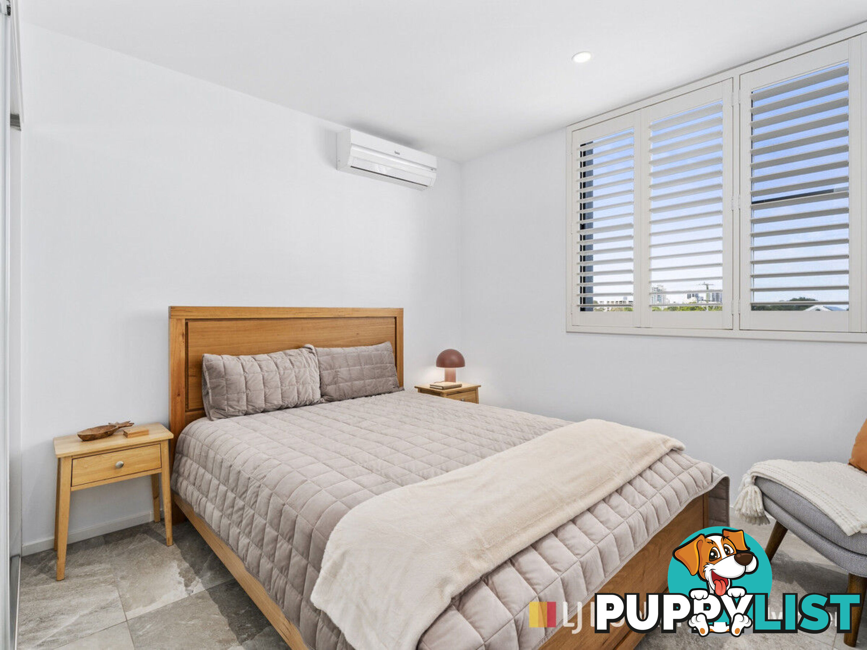 5/8 Bath Street LABRADOR QLD 4215