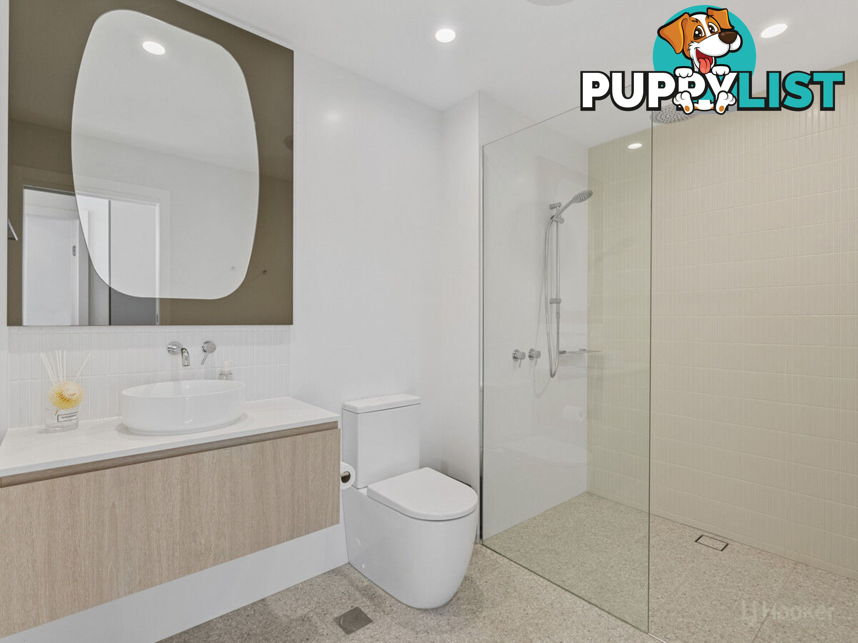 107/180 Marine Parade LABRADOR QLD 4215