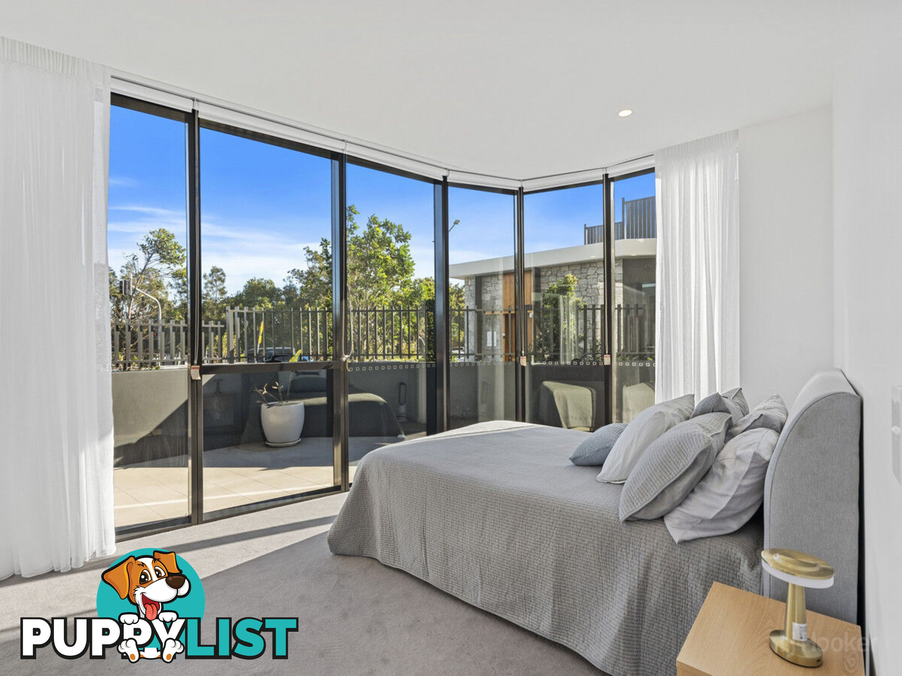 107/180 Marine Parade LABRADOR QLD 4215