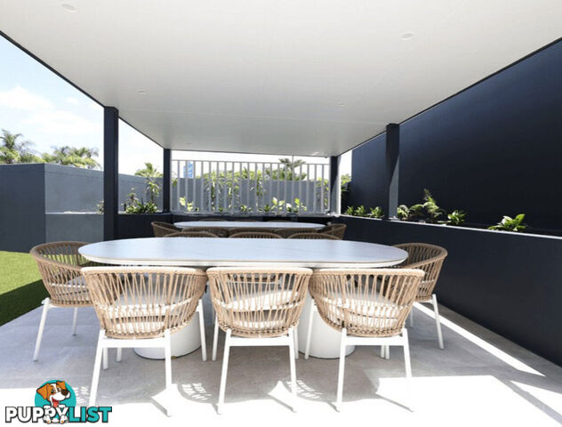 107/180 Marine Parade LABRADOR QLD 4215