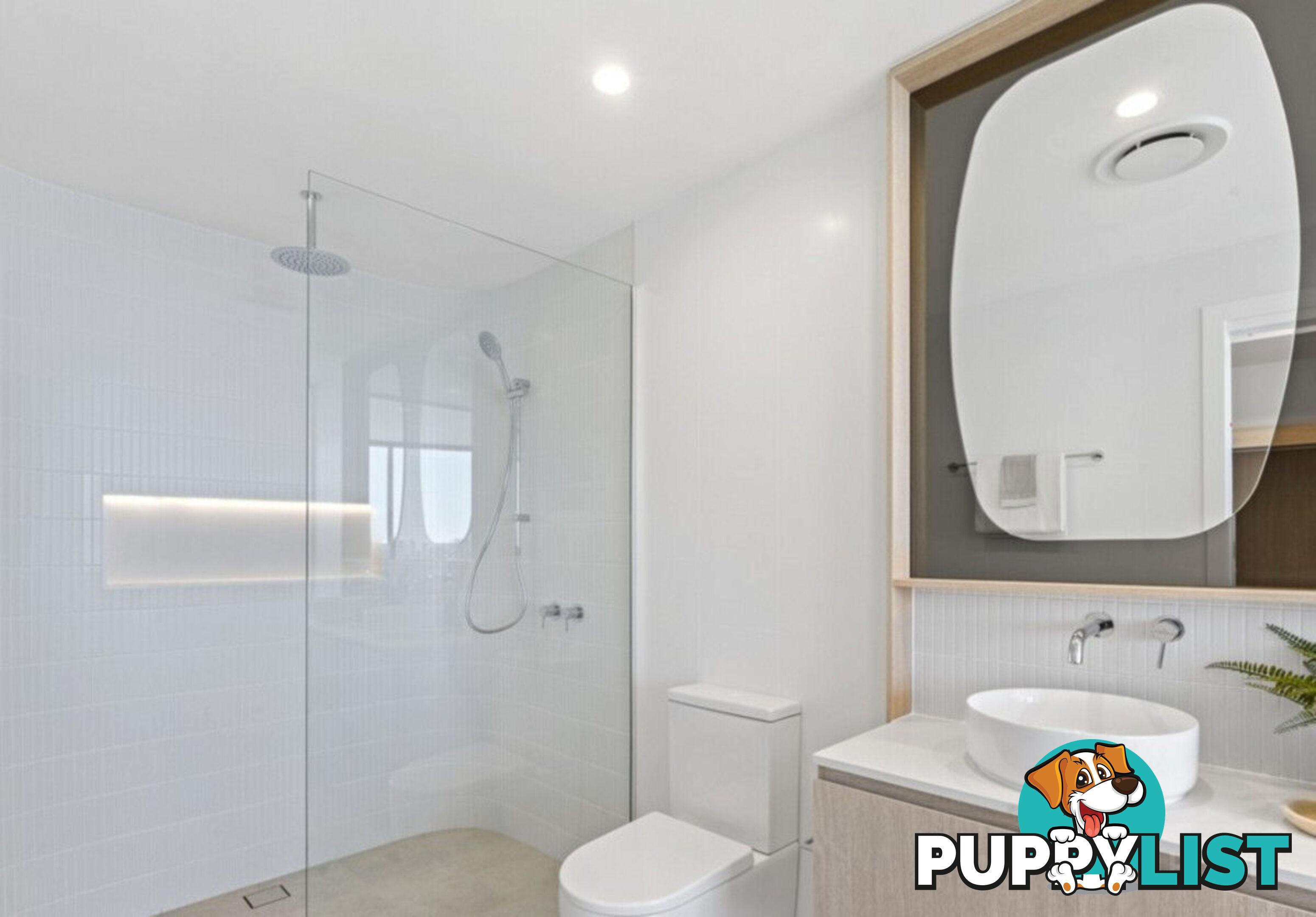 107/180 Marine Parade LABRADOR QLD 4215