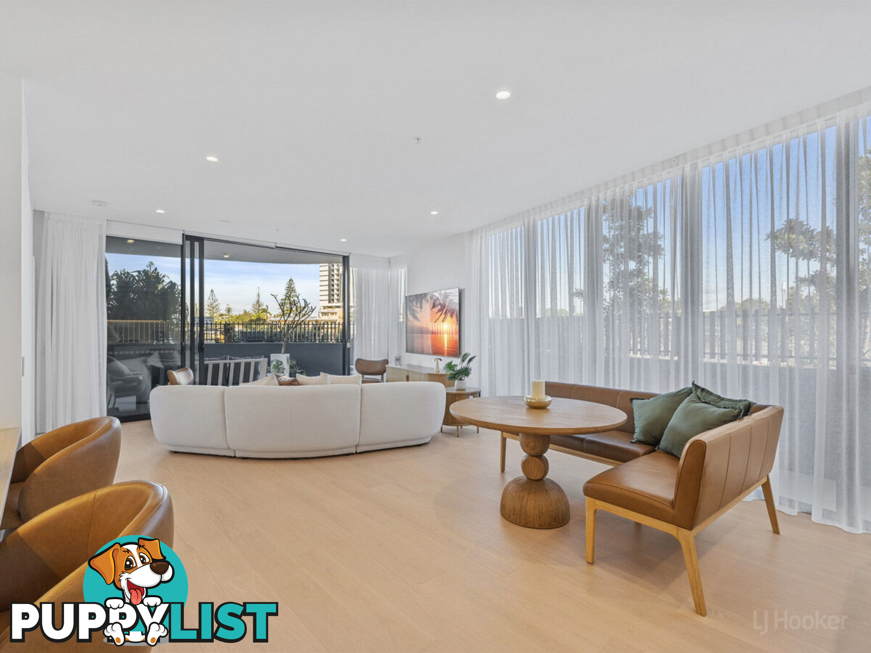 107/180 Marine Parade LABRADOR QLD 4215