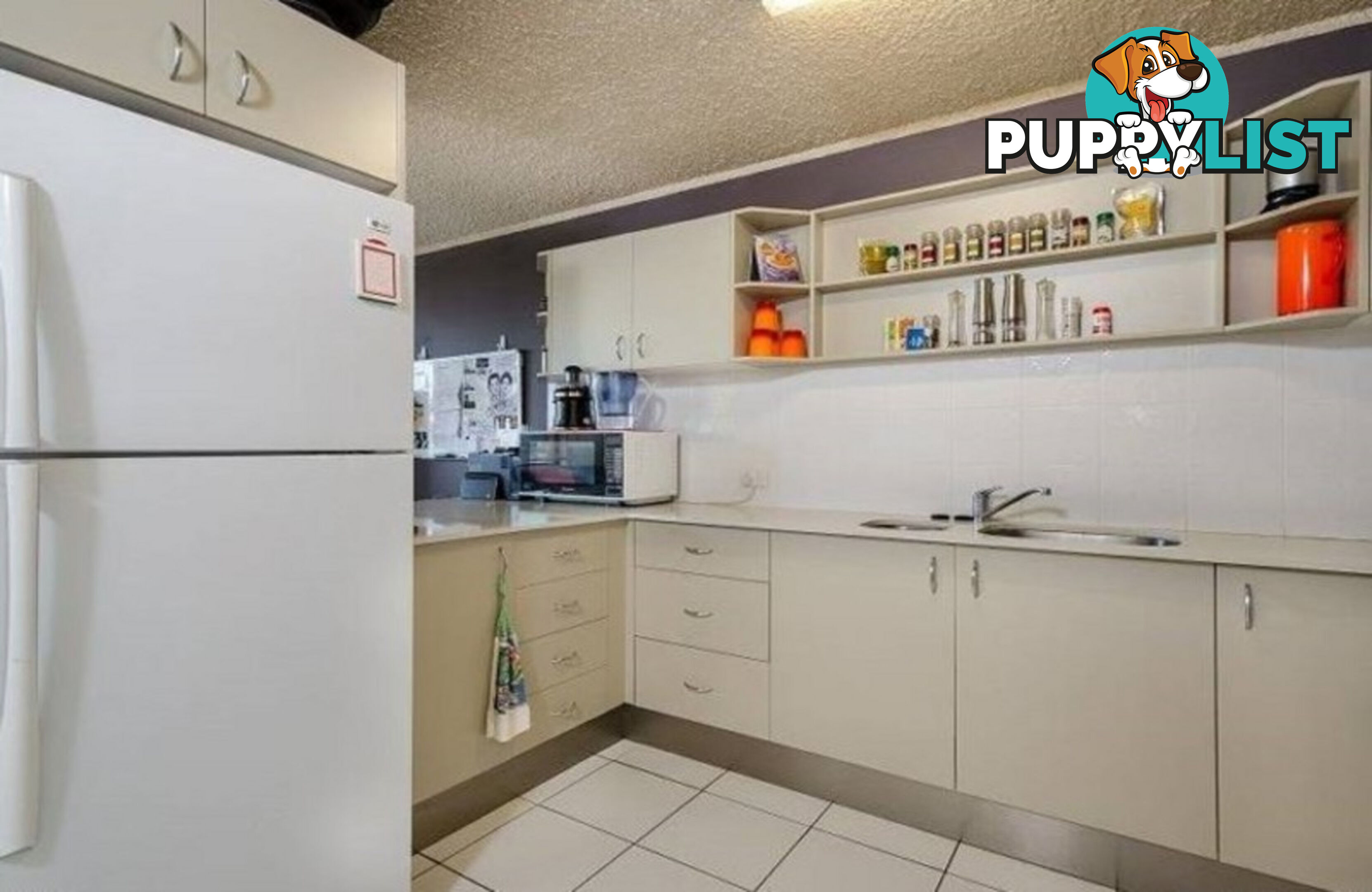 2/6 Parker Street LABRADOR QLD 4215