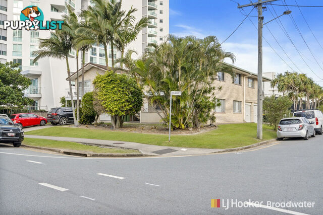 5/6 Imperial Parade LABRADOR QLD 4215