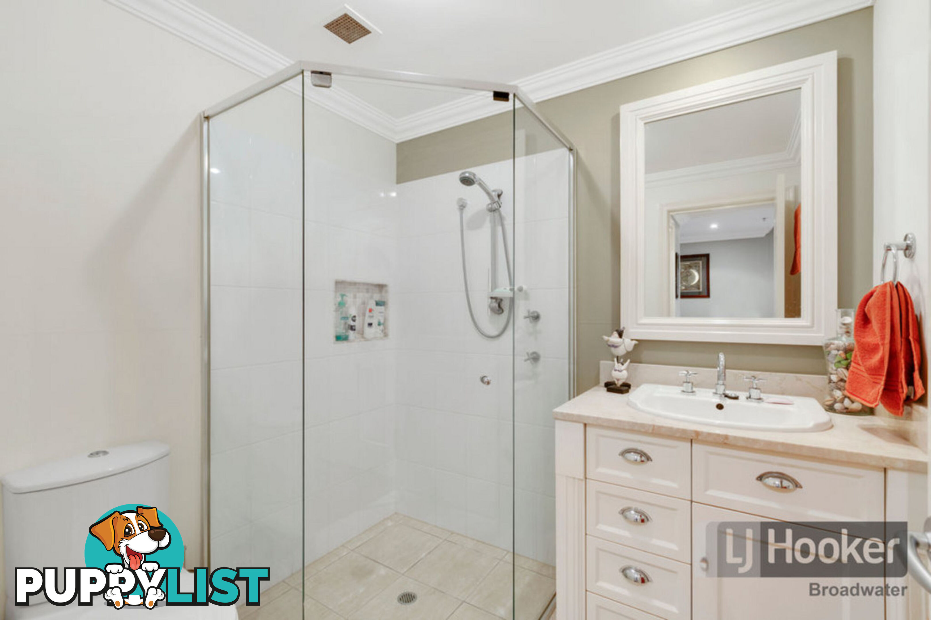 402/212-214 Marine Parade LABRADOR QLD 4215