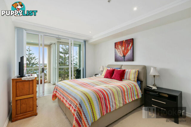 402/212-214 Marine Parade LABRADOR QLD 4215