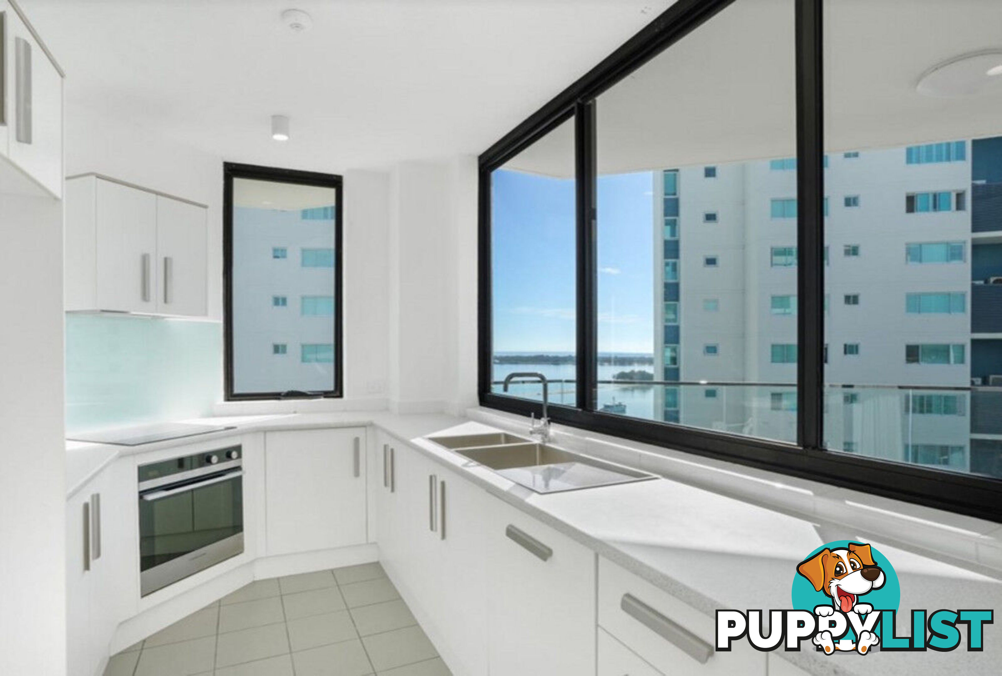802/41 Labrador Street LABRADOR QLD 4215