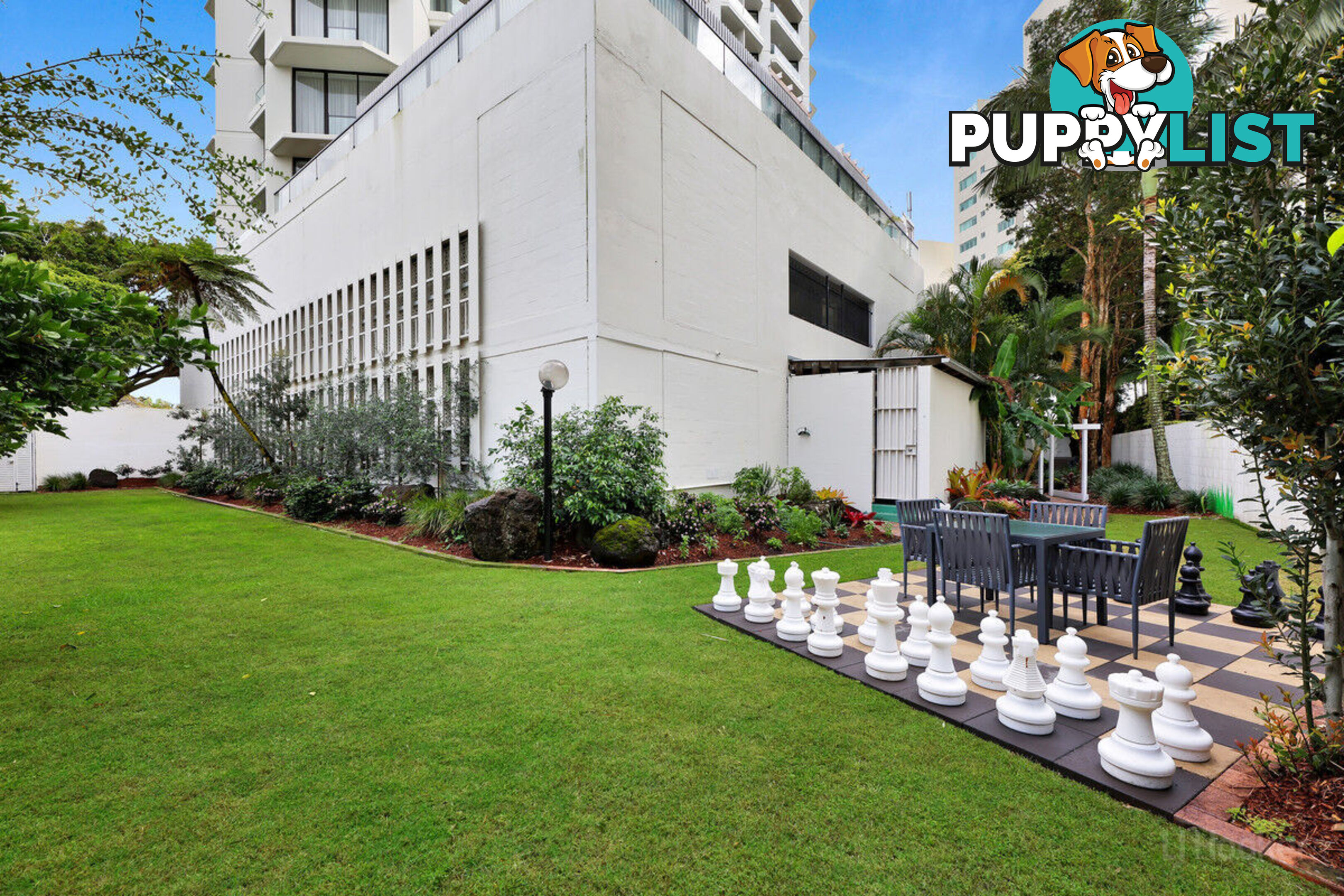 802/41 Labrador Street LABRADOR QLD 4215