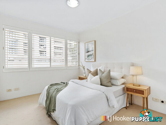 6/326-342 Marine Parade LABRADOR QLD 4215