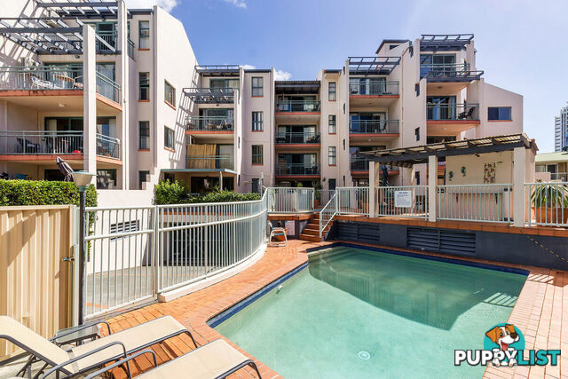 5/7-9 Robert Street LABRADOR QLD 4215