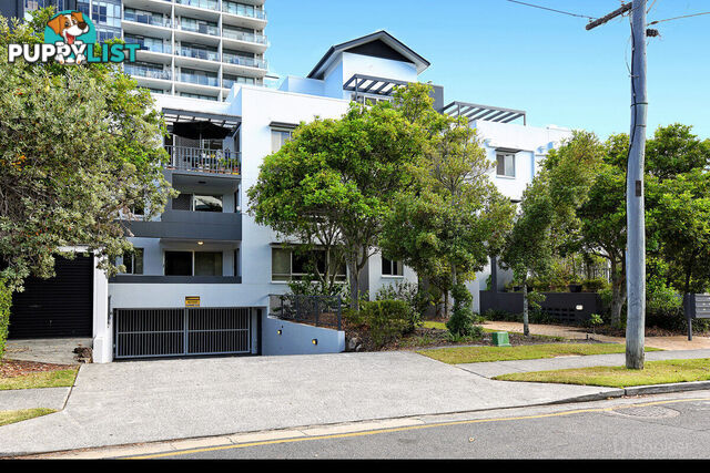 13/18 Parker Street LABRADOR QLD 4215