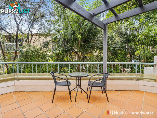 5/7-9 Robert Street LABRADOR QLD 4215