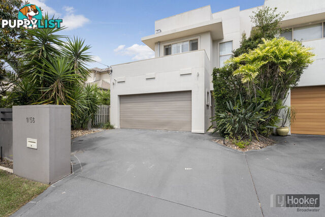 1/56 Bayview Street RUNAWAY BAY QLD 4216