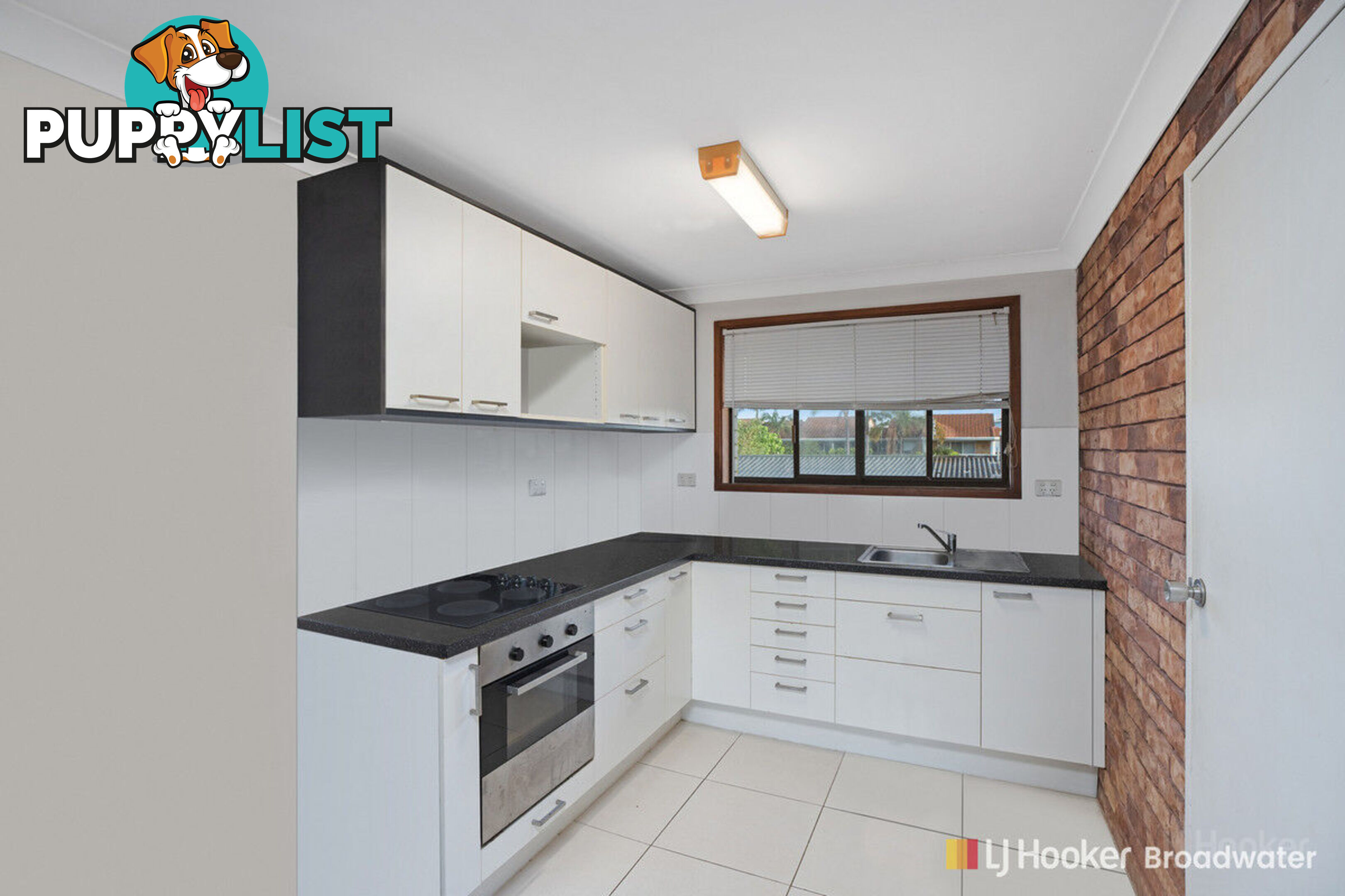 8/157 Muir Street LABRADOR QLD 4215