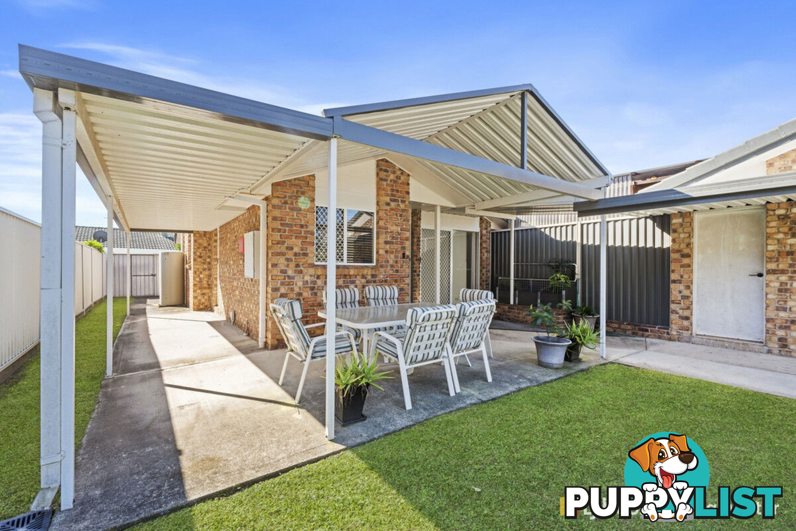 1/4 Kenny Drive LABRADOR QLD 4215