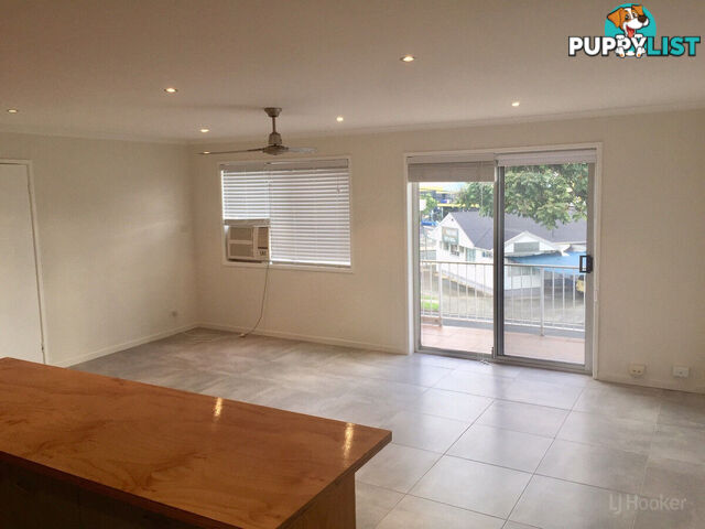 11/7-9 Loder Street BIGGERA WATERS QLD 4216
