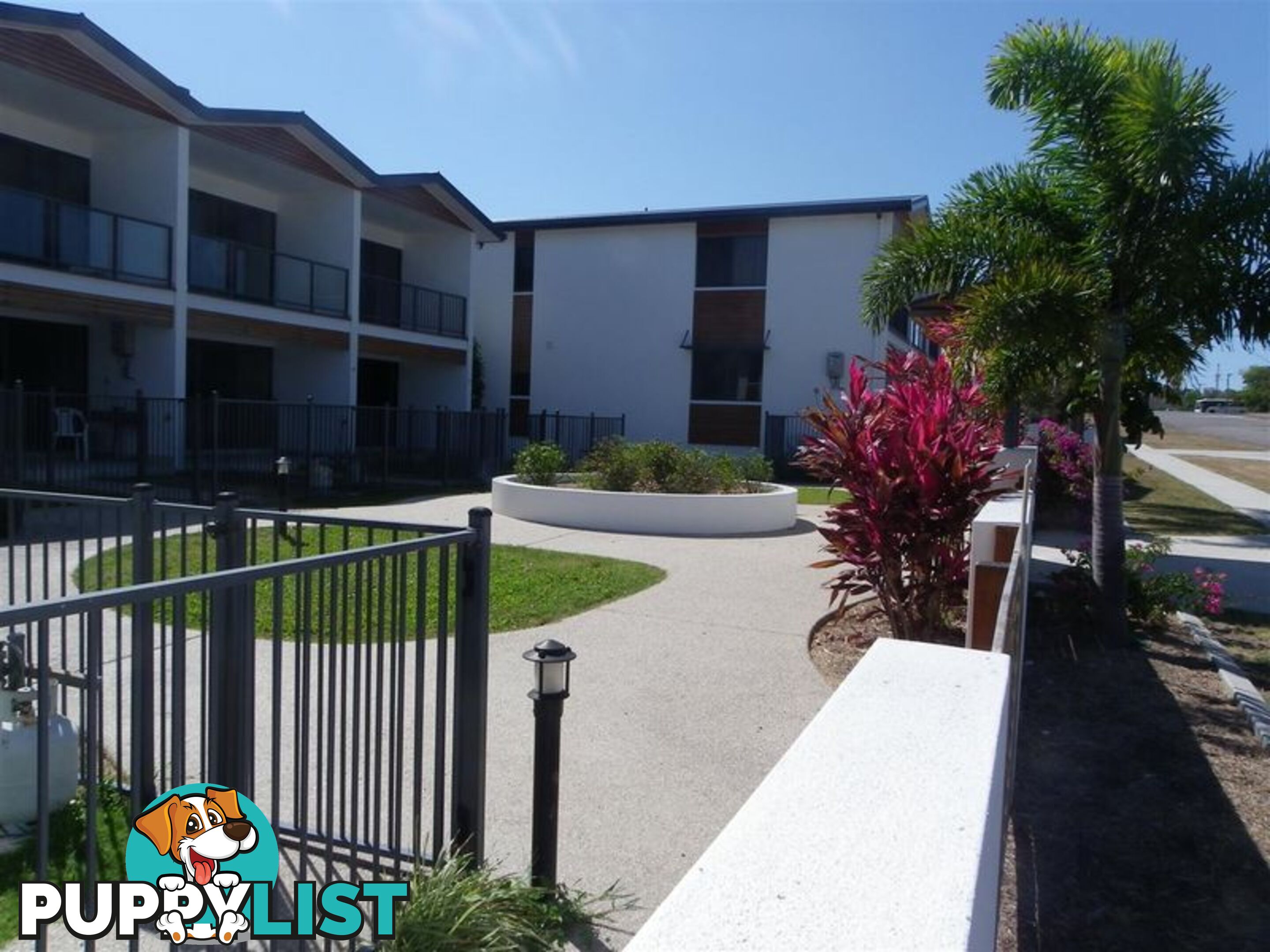 4/74a Powell Street BOWEN QLD 4805
