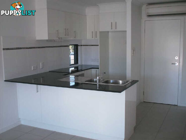 4/74a Powell Street BOWEN QLD 4805