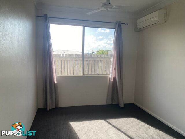 4a & 4b Russell Street BOWEN QLD 4805