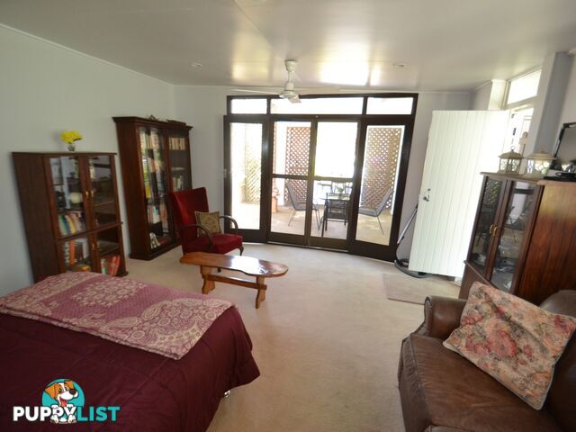 15 Golf Links BOWEN QLD 4805