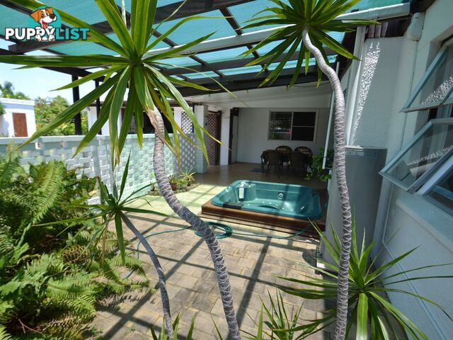 15 Golf Links BOWEN QLD 4805