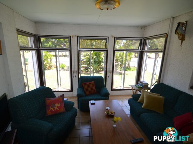 15 Golf Links BOWEN QLD 4805