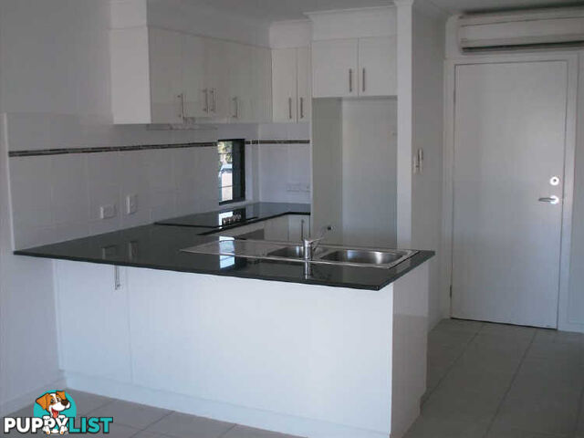 7/74a Powell Street BOWEN QLD 4805
