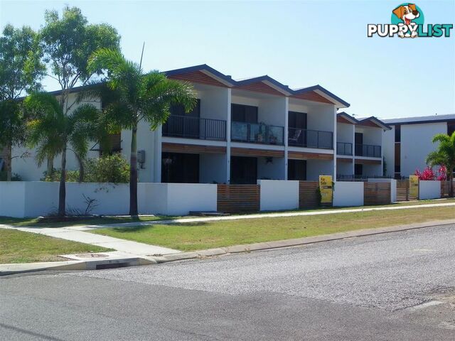7/74a Powell Street BOWEN QLD 4805