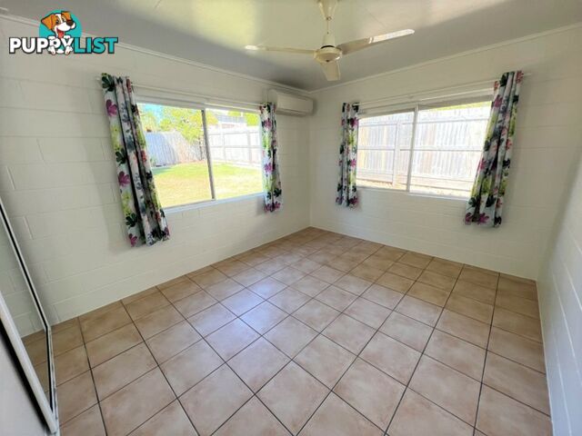 1 Bunting Street BOWEN QLD 4805