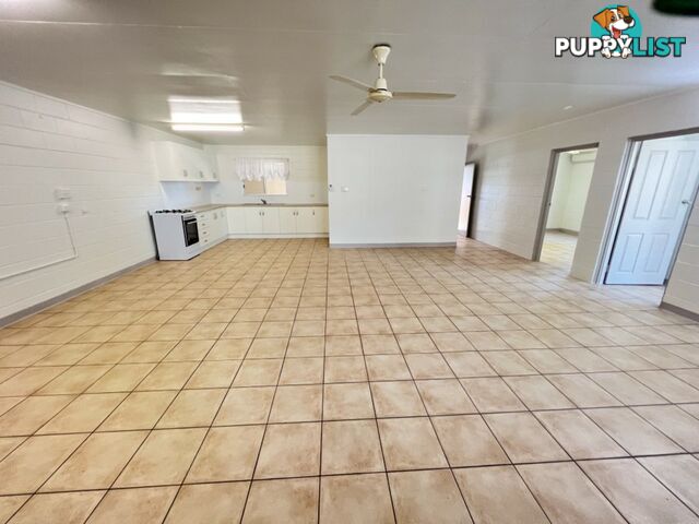 1 Bunting Street BOWEN QLD 4805