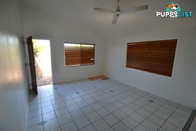 18 Gloucester Street BOWEN QLD 4805