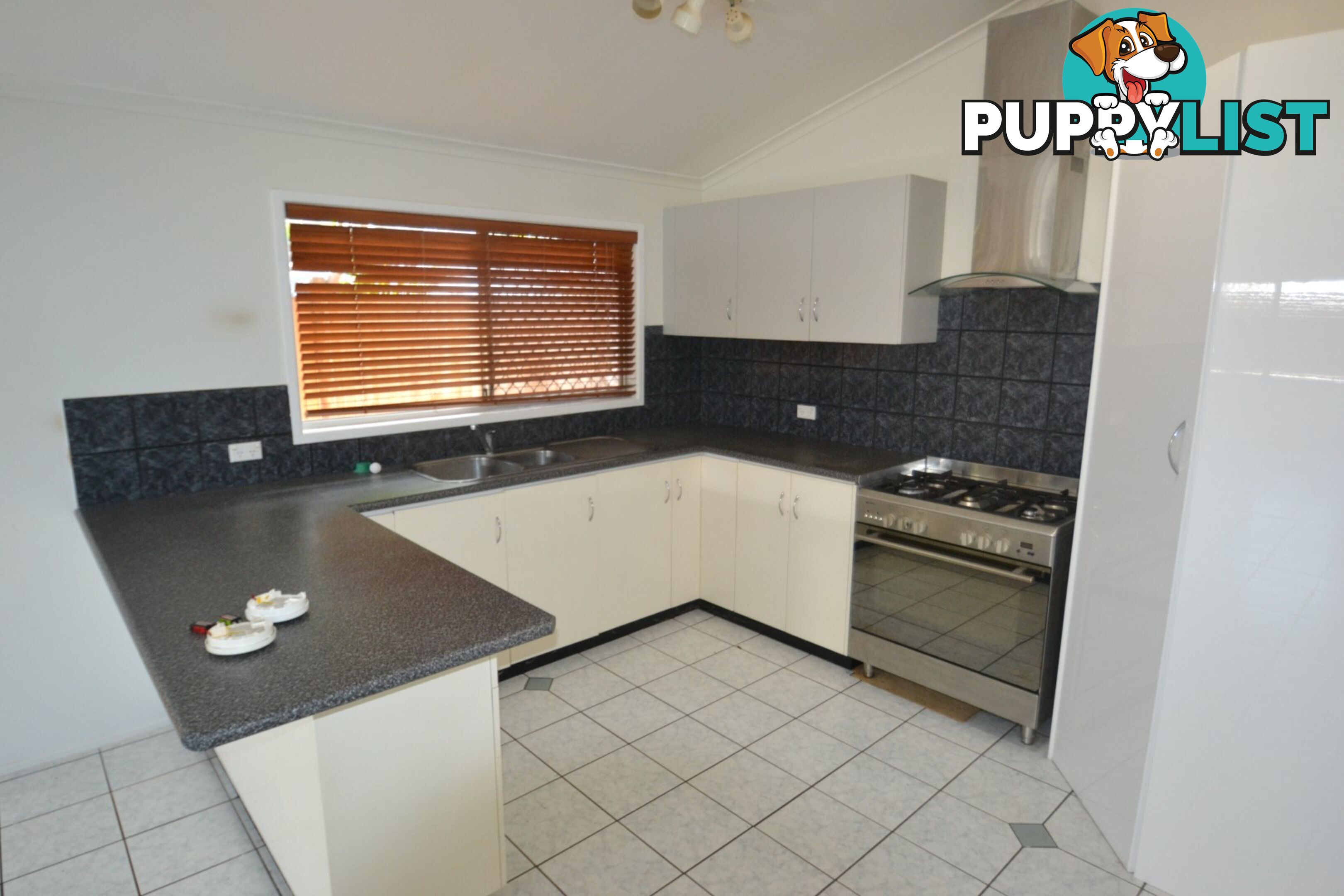 18 Gloucester Street BOWEN QLD 4805