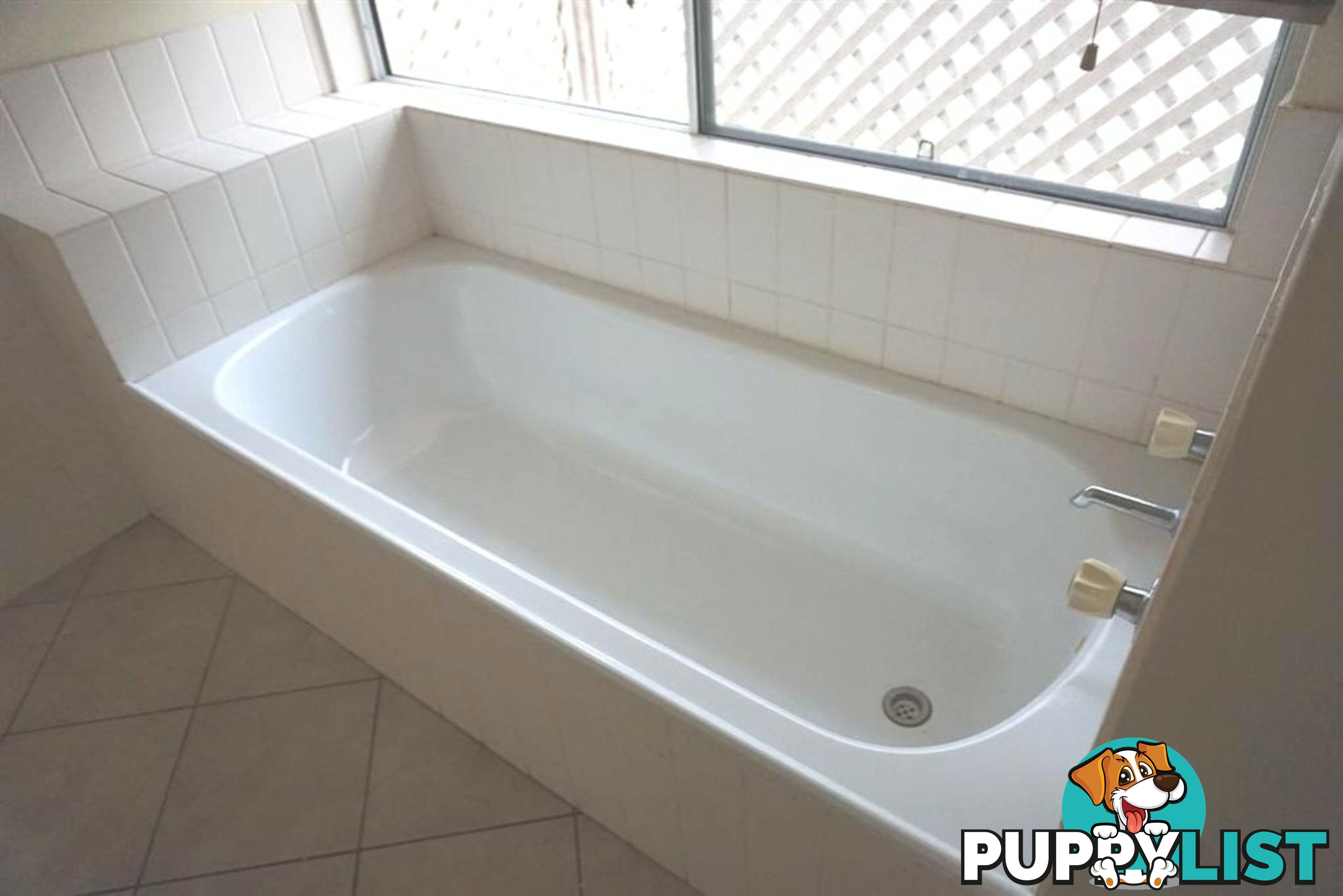 16 Horseshoe Bay Road BOWEN QLD 4805