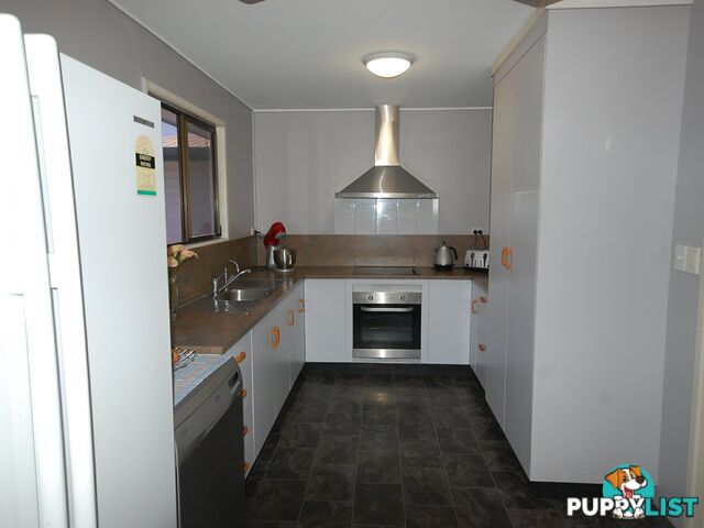9 Eyles Rd BOWEN QLD 4805