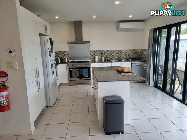 2, 11 Field Street BOWEN QLD 4805