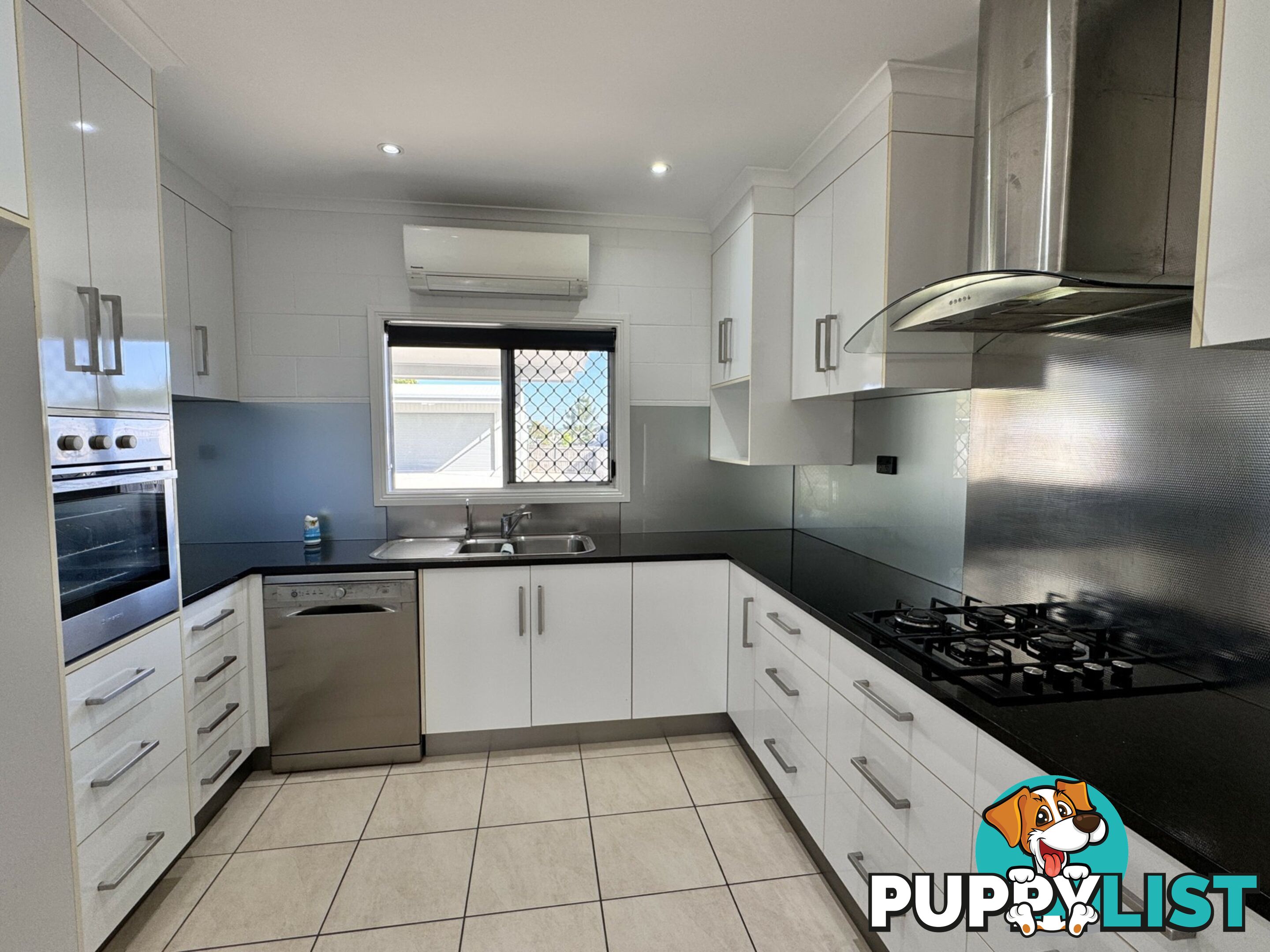 3 Hill Street BOWEN QLD 4805