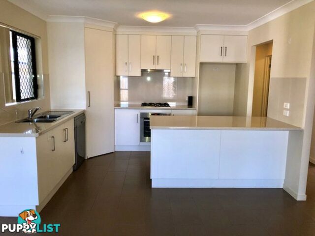9B Lemon Grove BOWEN QLD 4805