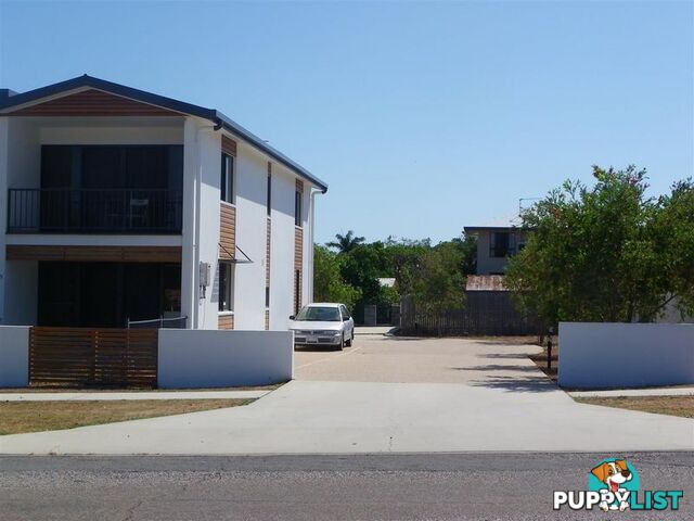 6/74a Powell Street BOWEN QLD 4805