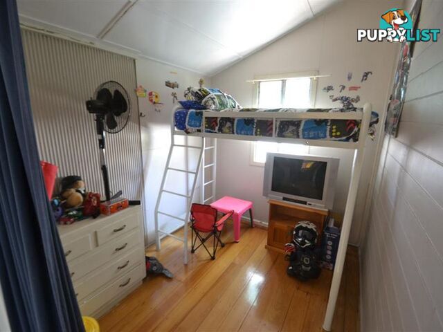 37 Sinclair Street BOWEN QLD 4805