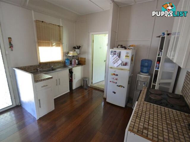 37 Sinclair Street BOWEN QLD 4805