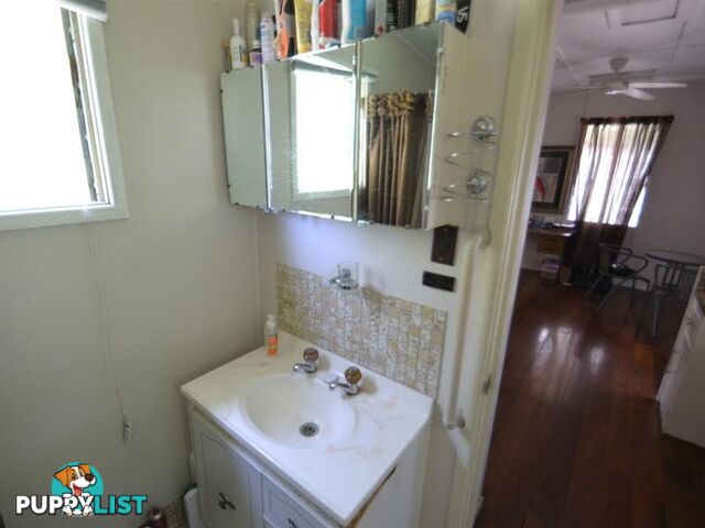 37 Sinclair Street BOWEN QLD 4805
