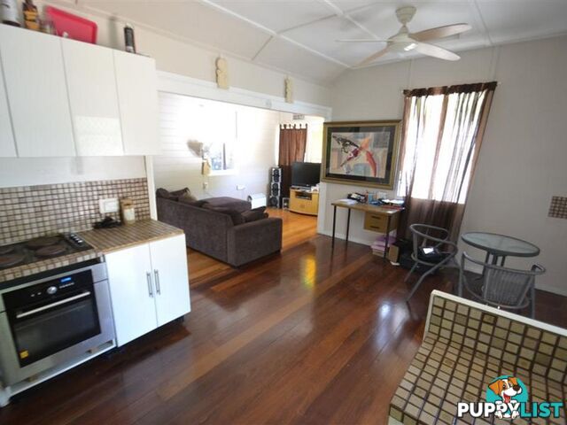 37 Sinclair Street BOWEN QLD 4805