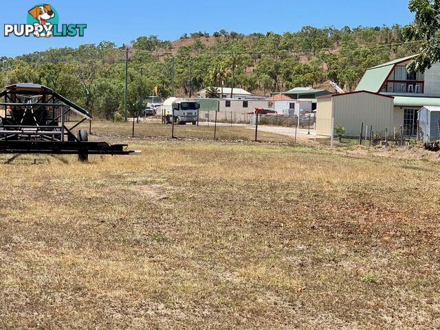 52 Wentworth st BOWEN QLD 4805