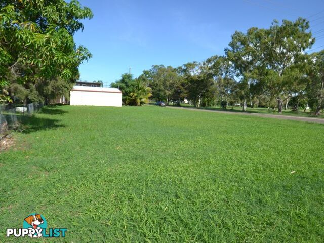 16 Argyle Street BOWEN QLD 4805