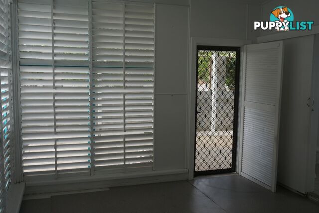 76 Poole Street BOWEN QLD 4805