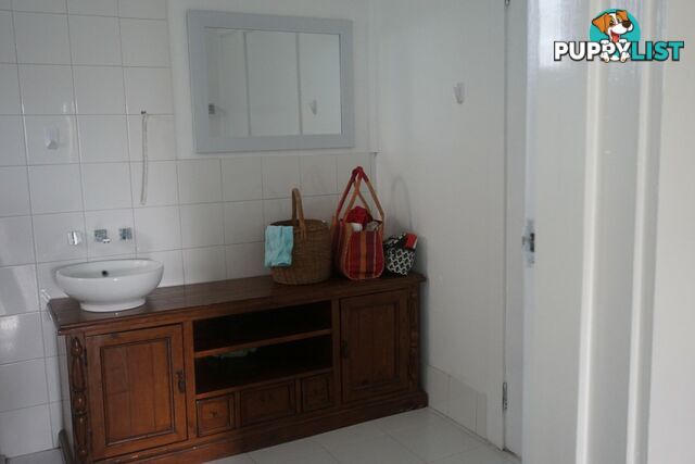 76 Poole Street BOWEN QLD 4805