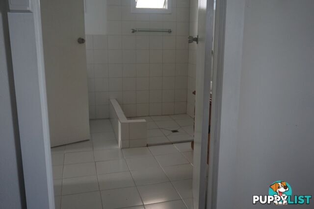 76 Poole Street BOWEN QLD 4805