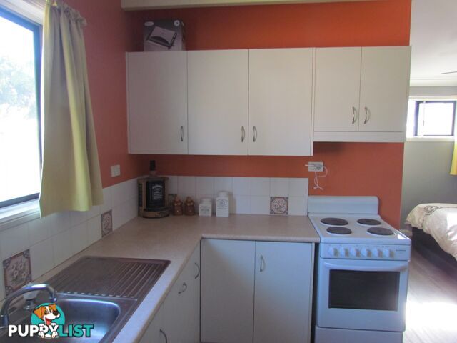 12 Daniel Street BOWEN QLD 4805