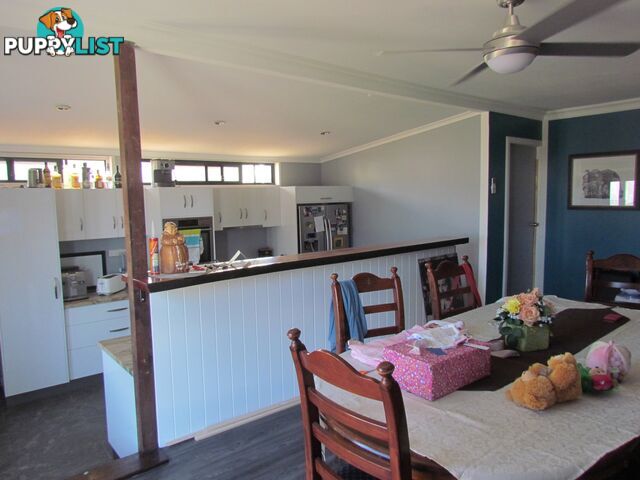 12 Daniel Street BOWEN QLD 4805